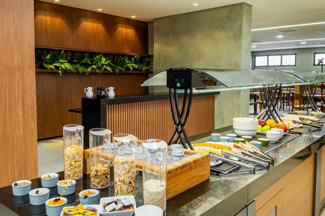 Nh Hotel Фейра-ди-Сантана Экстерьер фото